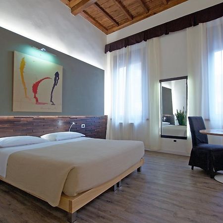 Alkimia Smart Rooms Ferrara Zewnętrze zdjęcie