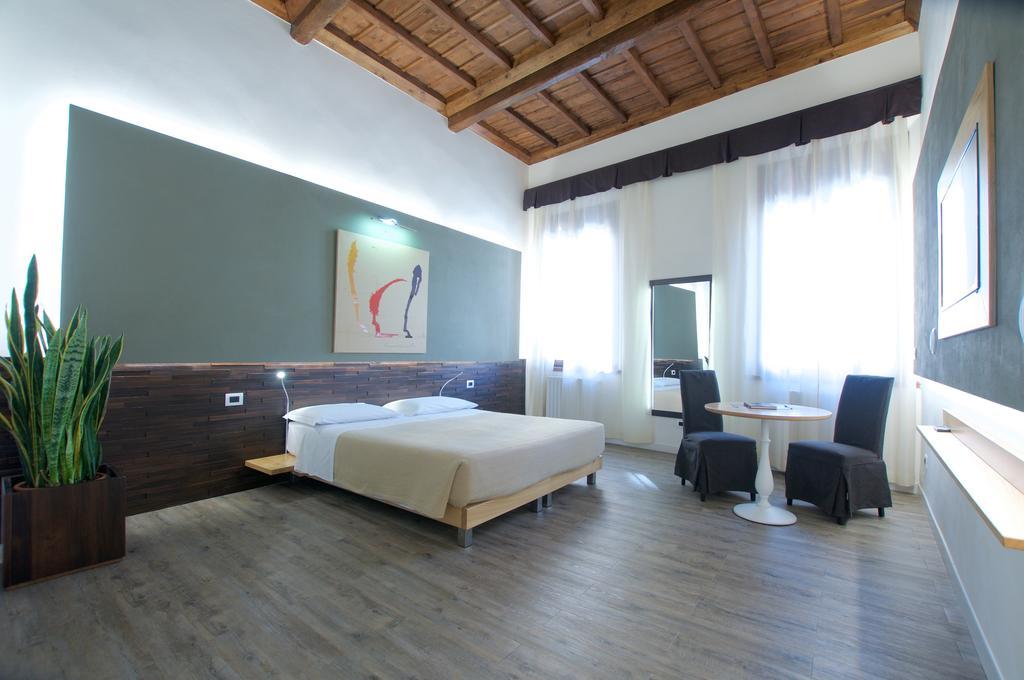 Alkimia Smart Rooms Ferrara Zewnętrze zdjęcie
