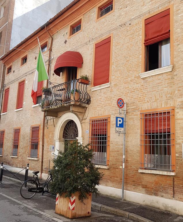 Alkimia Smart Rooms Ferrara Zewnętrze zdjęcie